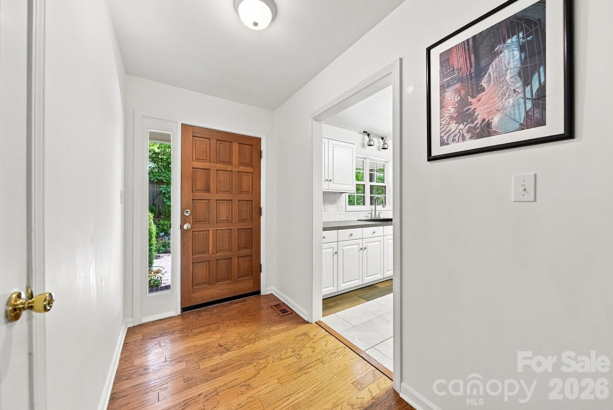 220 5th Street NE