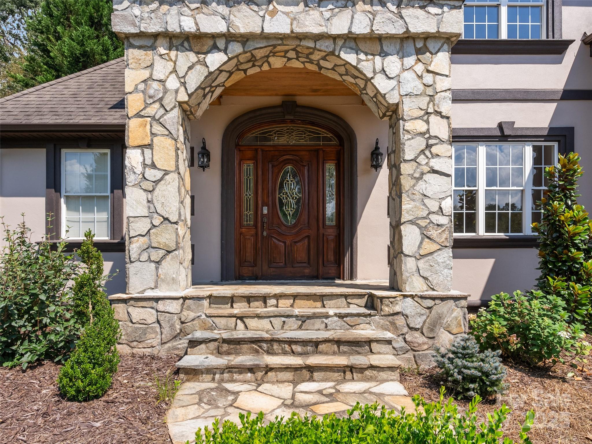 55 N Willow Brook Drive