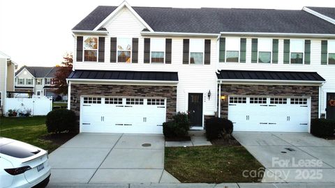 Photo of 7454 Red Mulberry Way, Charlotte, NC 28273 (MLS # 4326194)