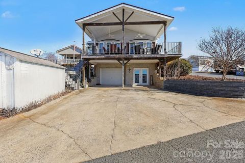 Photo of 103 Oriole Road, New London, NC 28127 (MLS # 4335932)