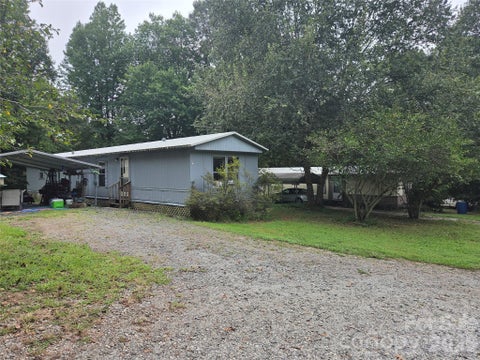 Photo of 26 Den Lane, Columbus, NC 28722 (MLS # 4424502)