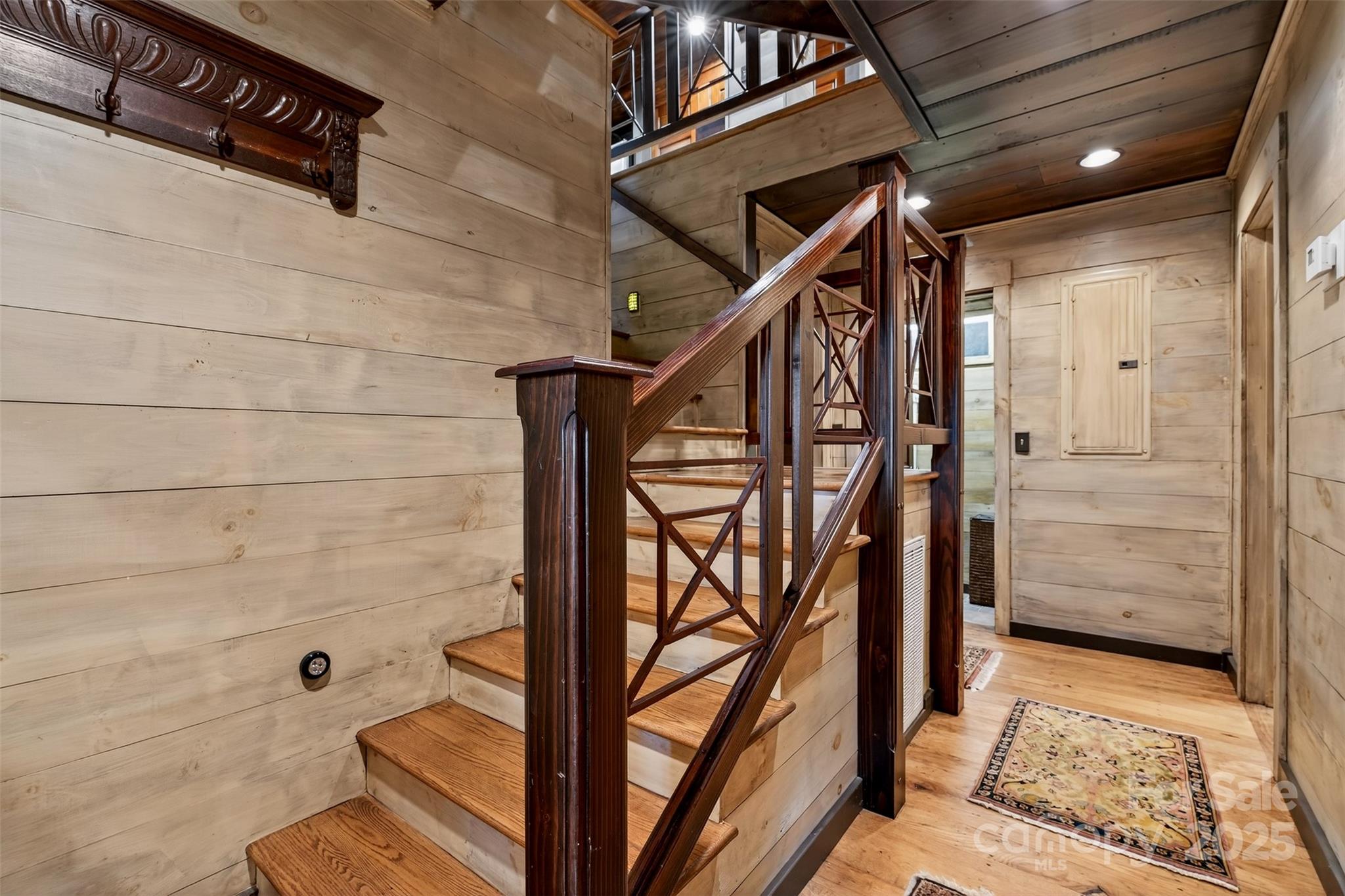 Cliff Ridge Colony - Residential