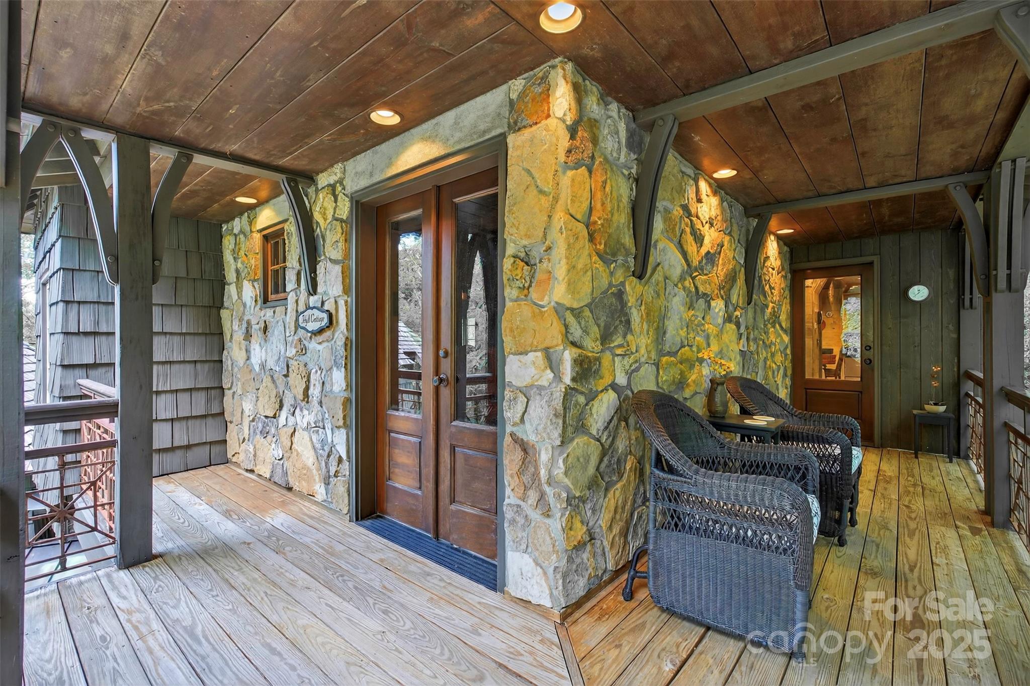 130 Columbine Way
