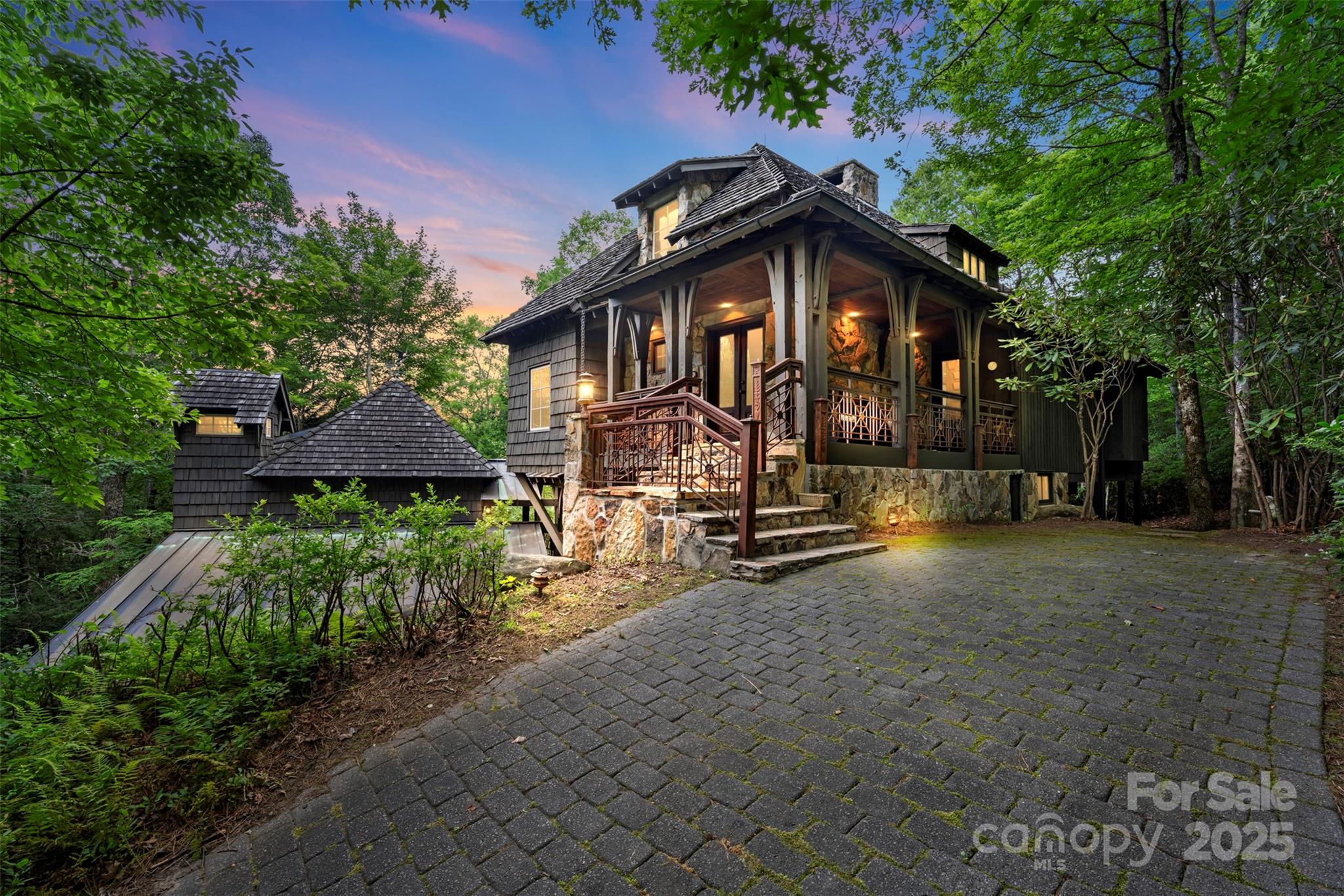 130 Columbine Way