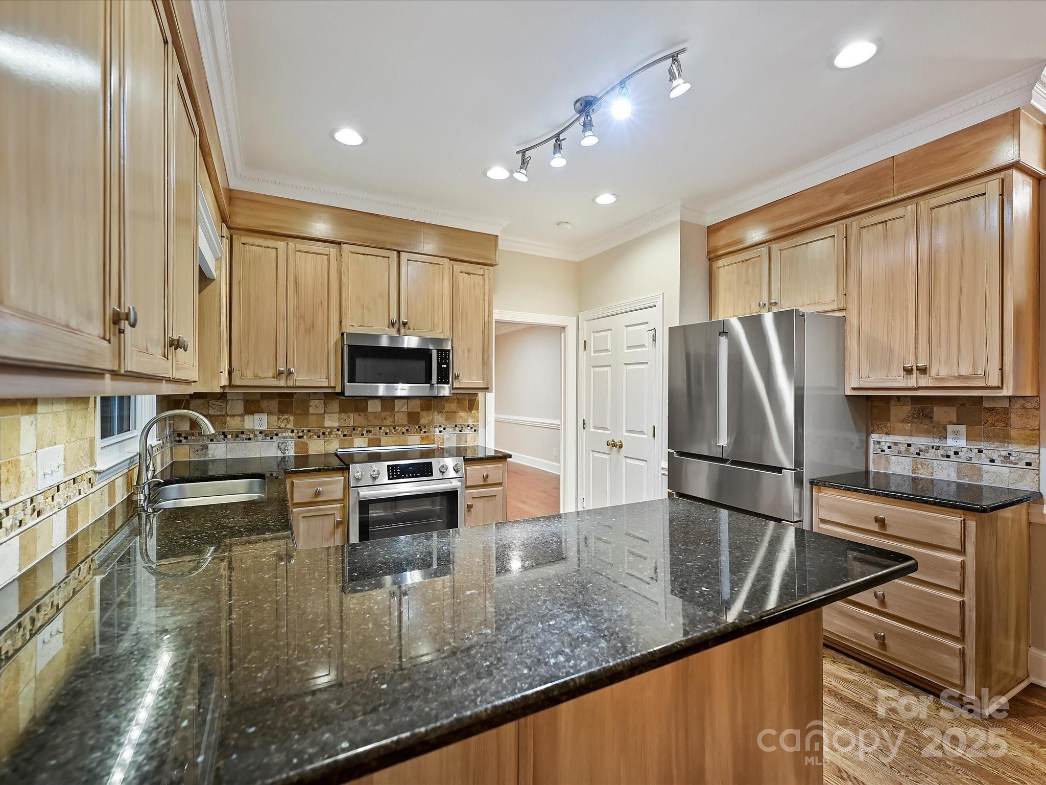 Linden Oaks - Residential