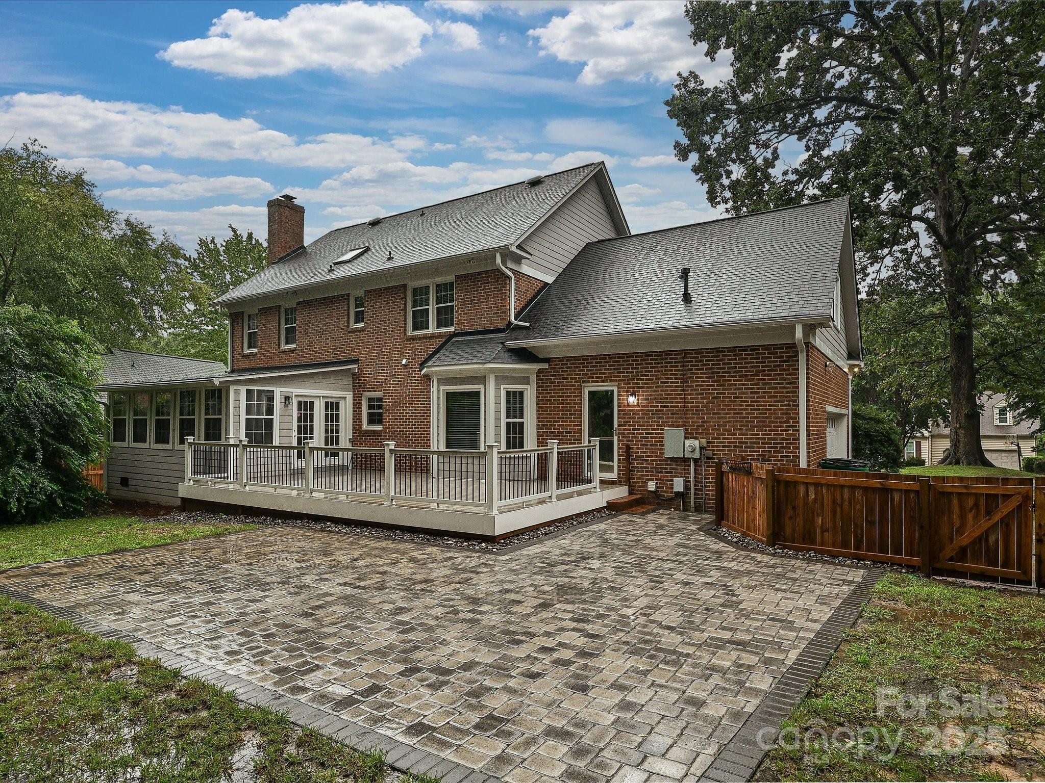 Linden Oaks - Residential