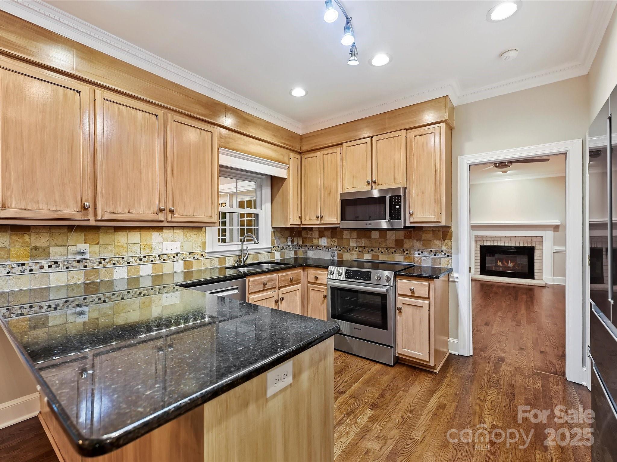 Linden Oaks - Residential