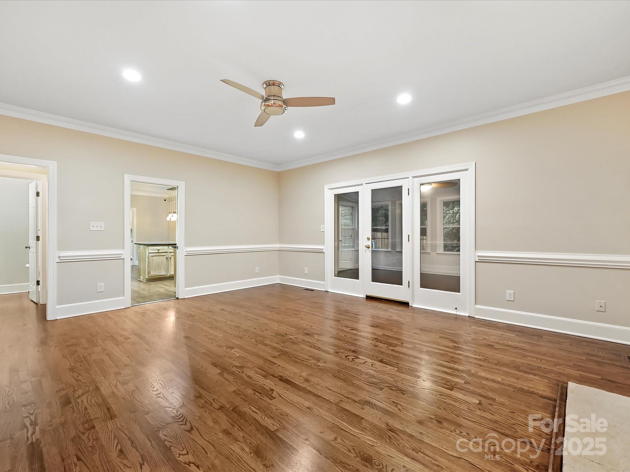 Linden Oaks - Residential