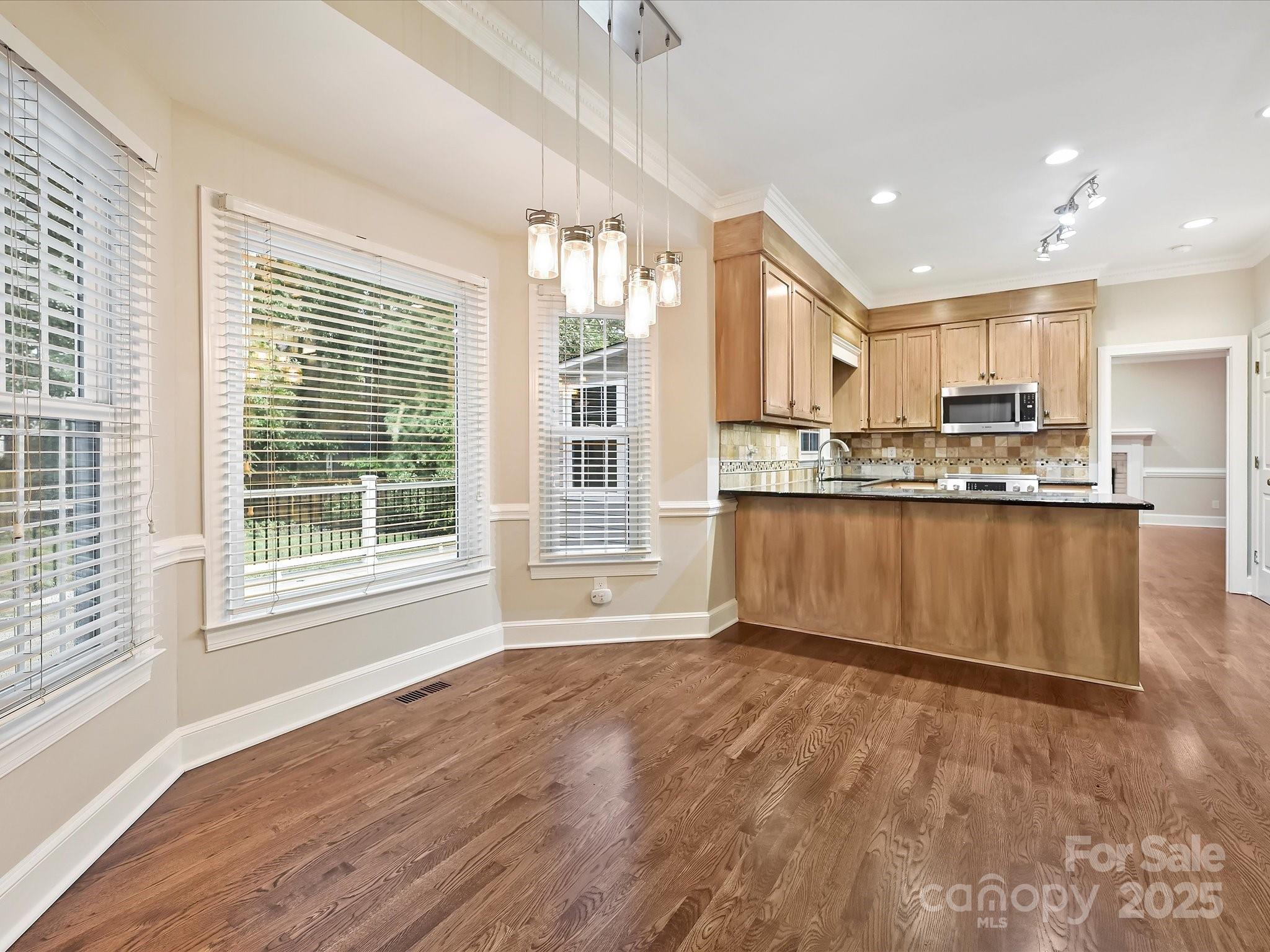 Linden Oaks - Residential