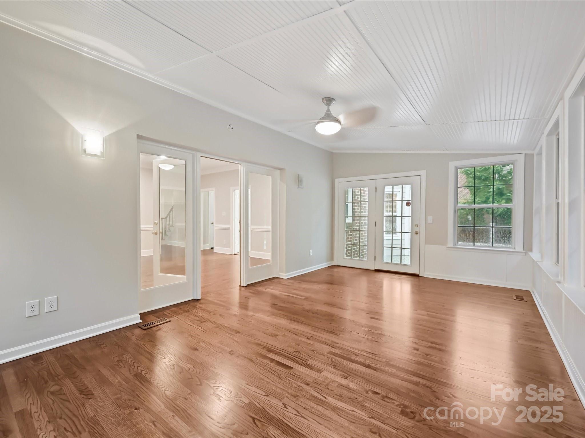 Linden Oaks - Residential