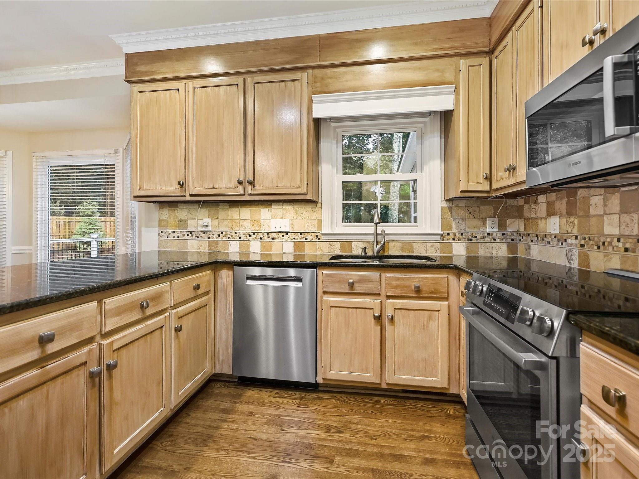 Linden Oaks - Residential