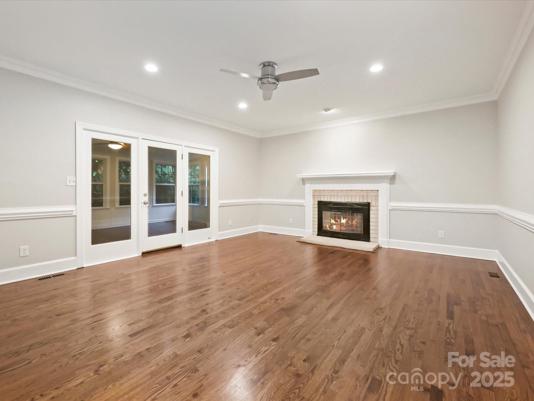 Linden Oaks - Residential