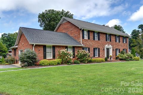 507 Fenwick Court Hendersonville NC 28739