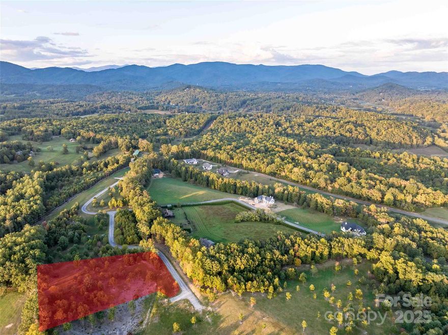 The Farm at Cane Creek is a luxury home community. Surrounded by views of mountains, beautiful
creeks, and gentle topography. This is a must see property in a magnificent country setting, while
close to Downtown and South Asheville, a prime location. 360-degree views of Cedar Cliff, Flat Top,
Little Pisgah, Bearwallow and Burney Mountains. Make your dreams come true.