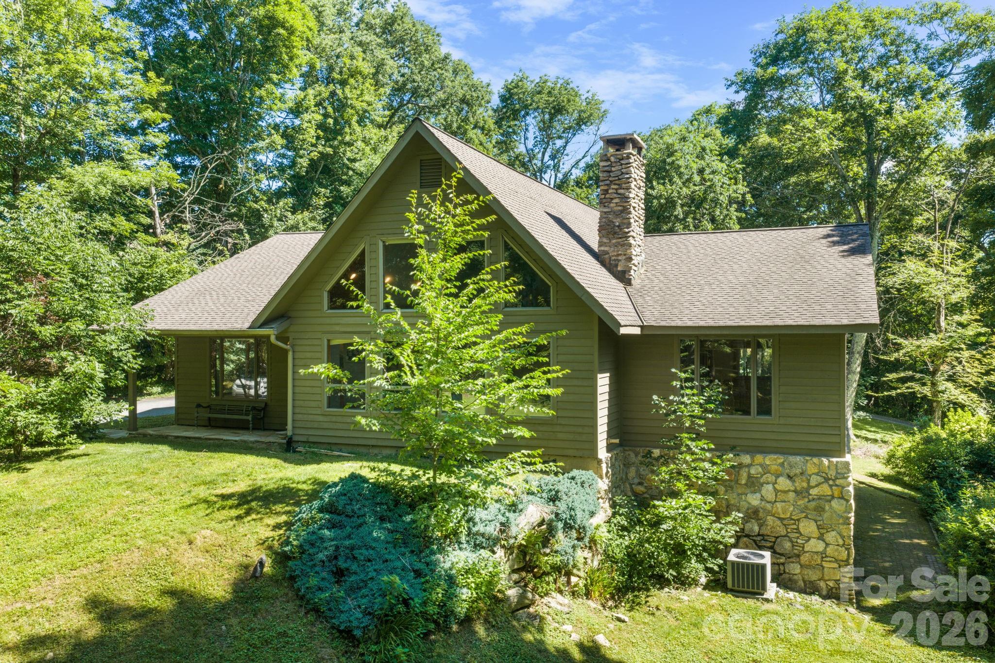 126 Rock Ledge Lane