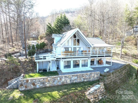 Photo of 158 Blackberry Lane, Maggie Valley, NC 28751 (MLS # 4242897)