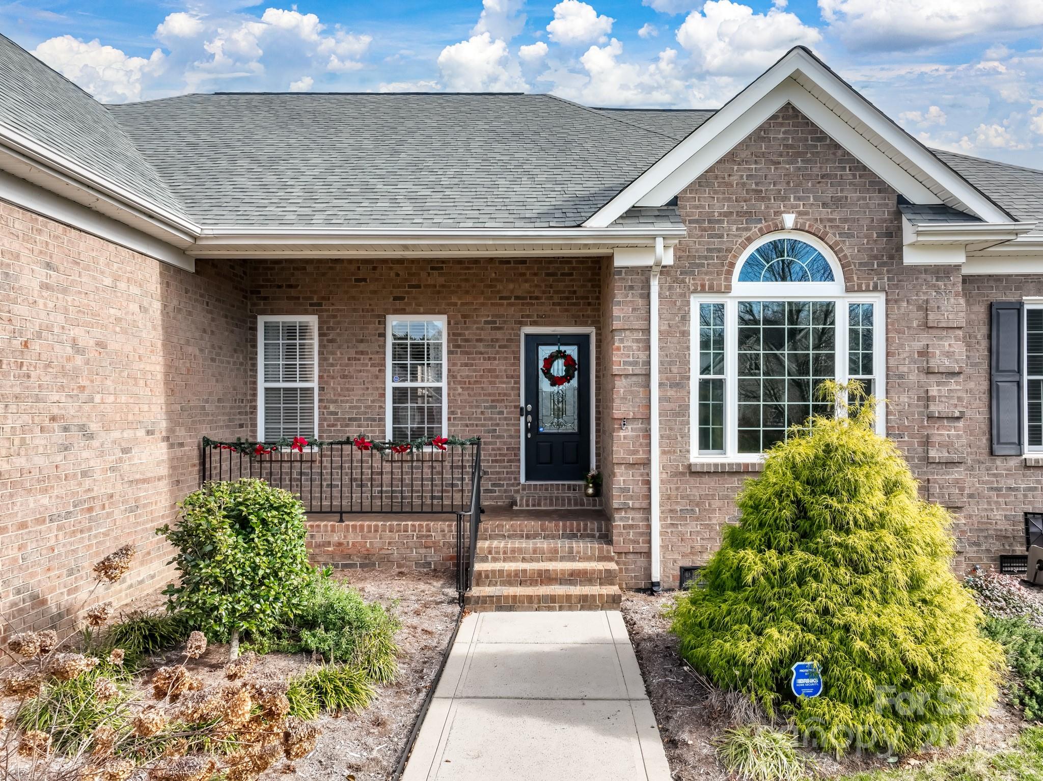 724 King Fredrick Lane SW