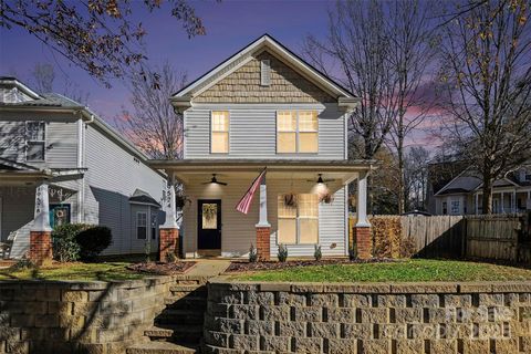 Photo of 19524 Feriba Place, Cornelius, NC 28031 (MLS # 4331396)