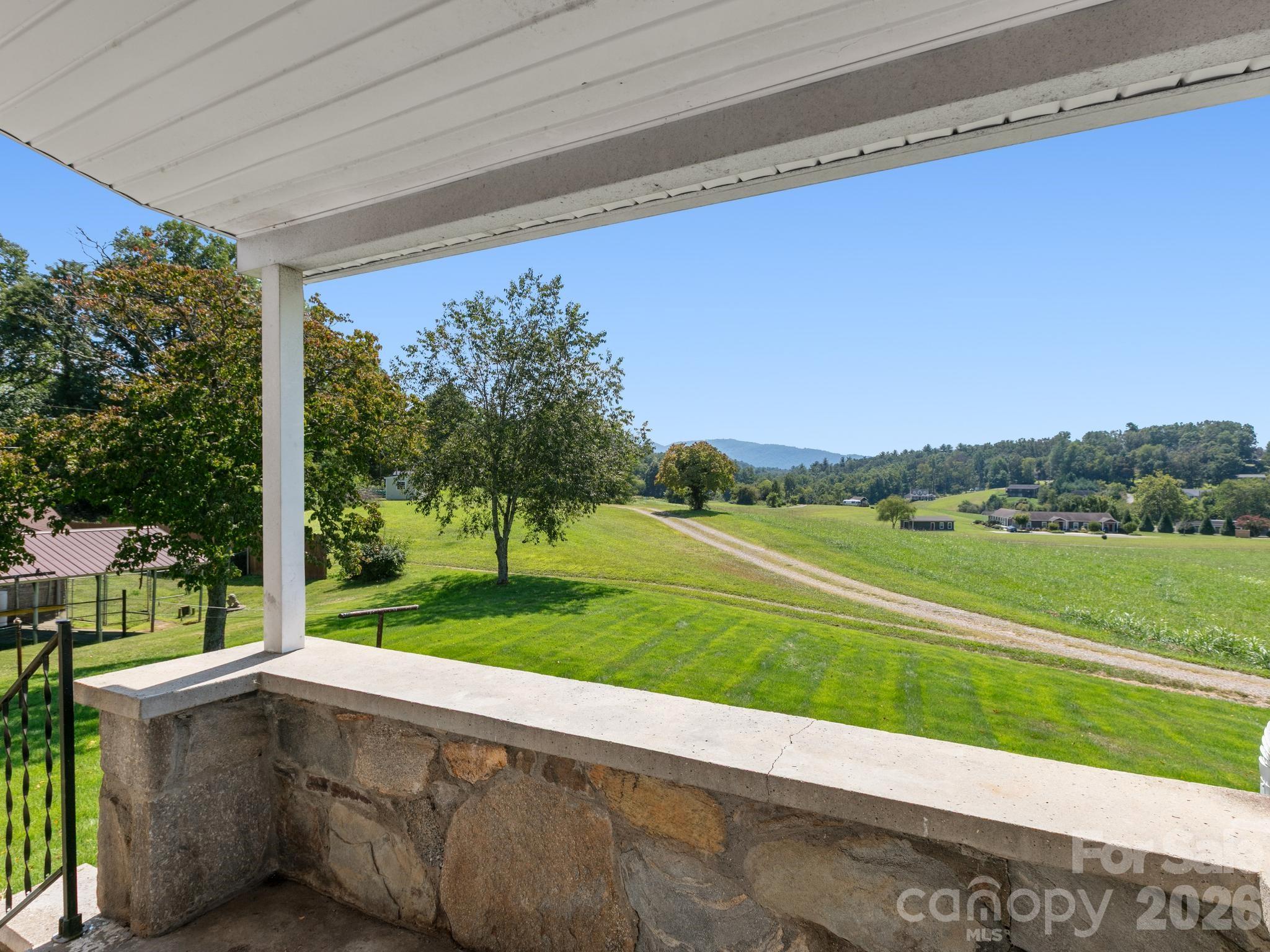 1279 Charlotte Highway