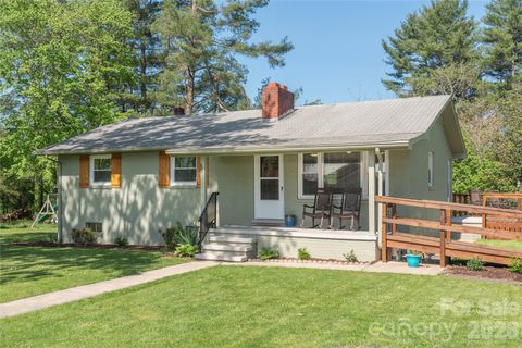 65 Lakeview Street Clyde NC 28721