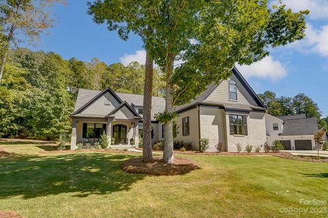 Photo of 16428 Crosshaven Drive, Charlotte, NC 28278 (MLS # 4075841)