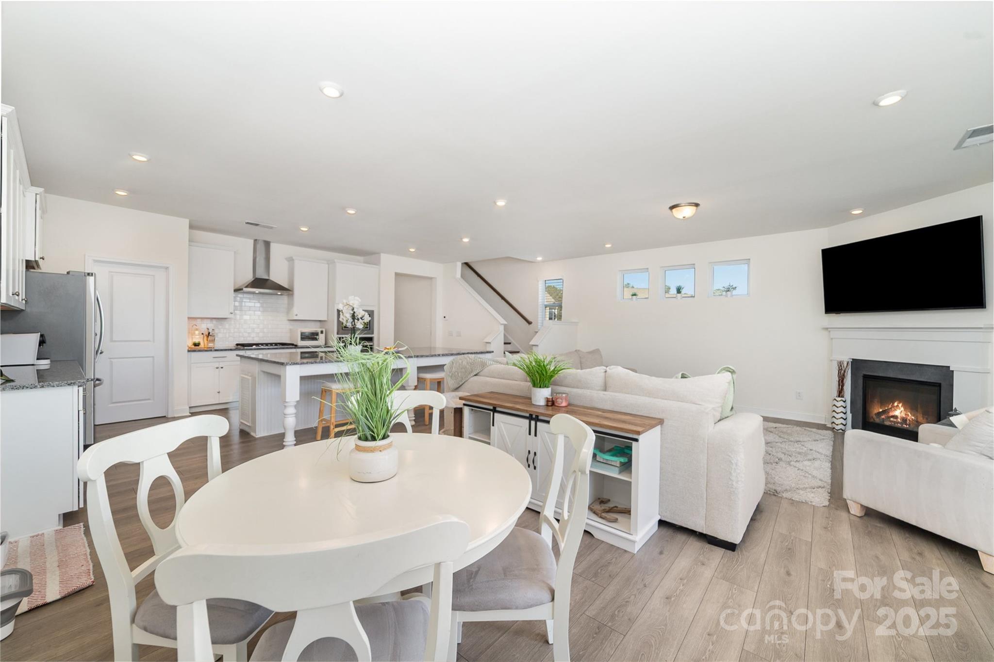 1243 Pebble Grove Drive 442