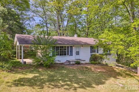 Photo of 68 Imperial Court, Asheville, NC 28803 (MLS # 4343269)