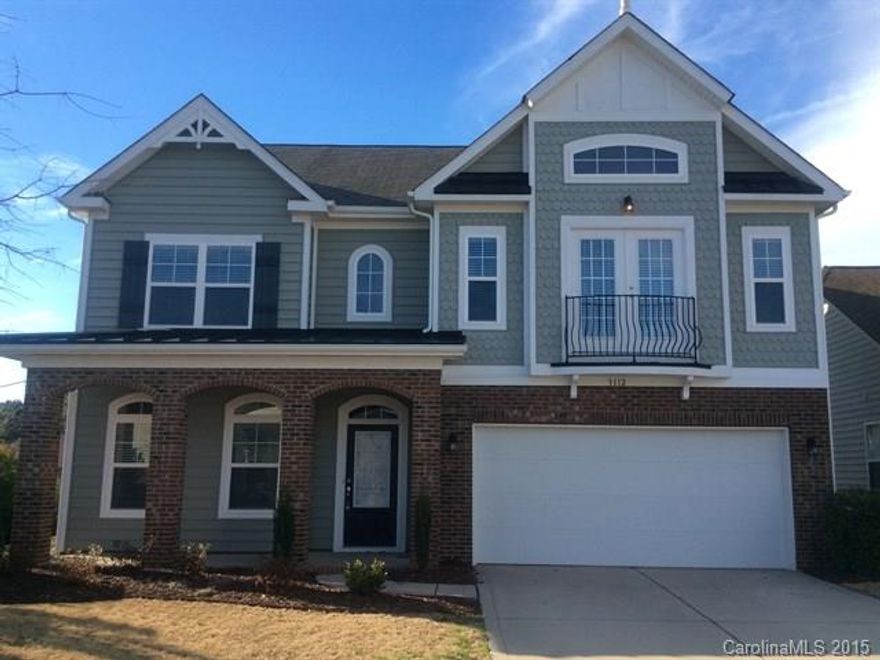 This 2,946 square foot single family home has 5 bedrooms and 4 bathrooms.  This lovely home has hardwood floors, vaulted ceilings, a first floor bedroom, a fireplace in the Great Room. The warm and inviting kitchen comes with stainless steel appliances, a kitchen island, a pantry plus marble counter tops. The Master Suite has a walk in closet and the Master Bath has dual sinks, an over sized tub and a separate shower.