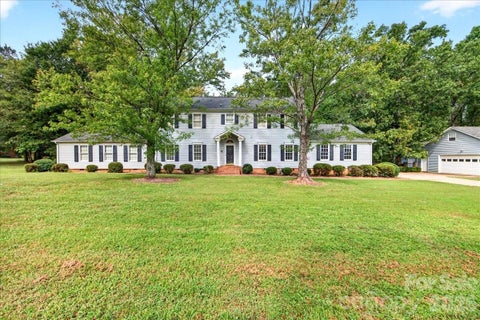 Photo of 14300 Youngblood Road, Charlotte, NC 28278 (MLS # 4423411)