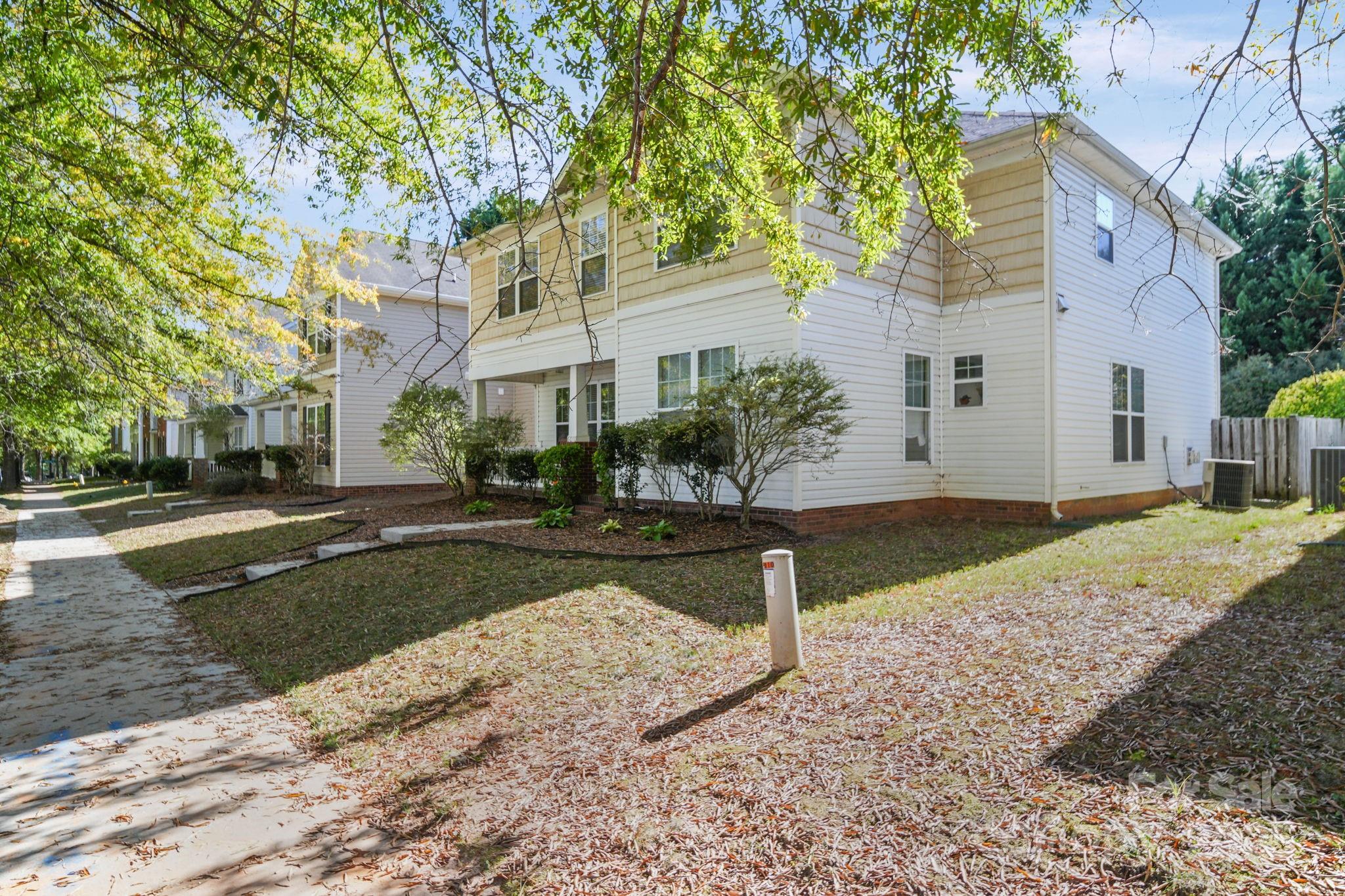 6010 Colonial Garden Drive