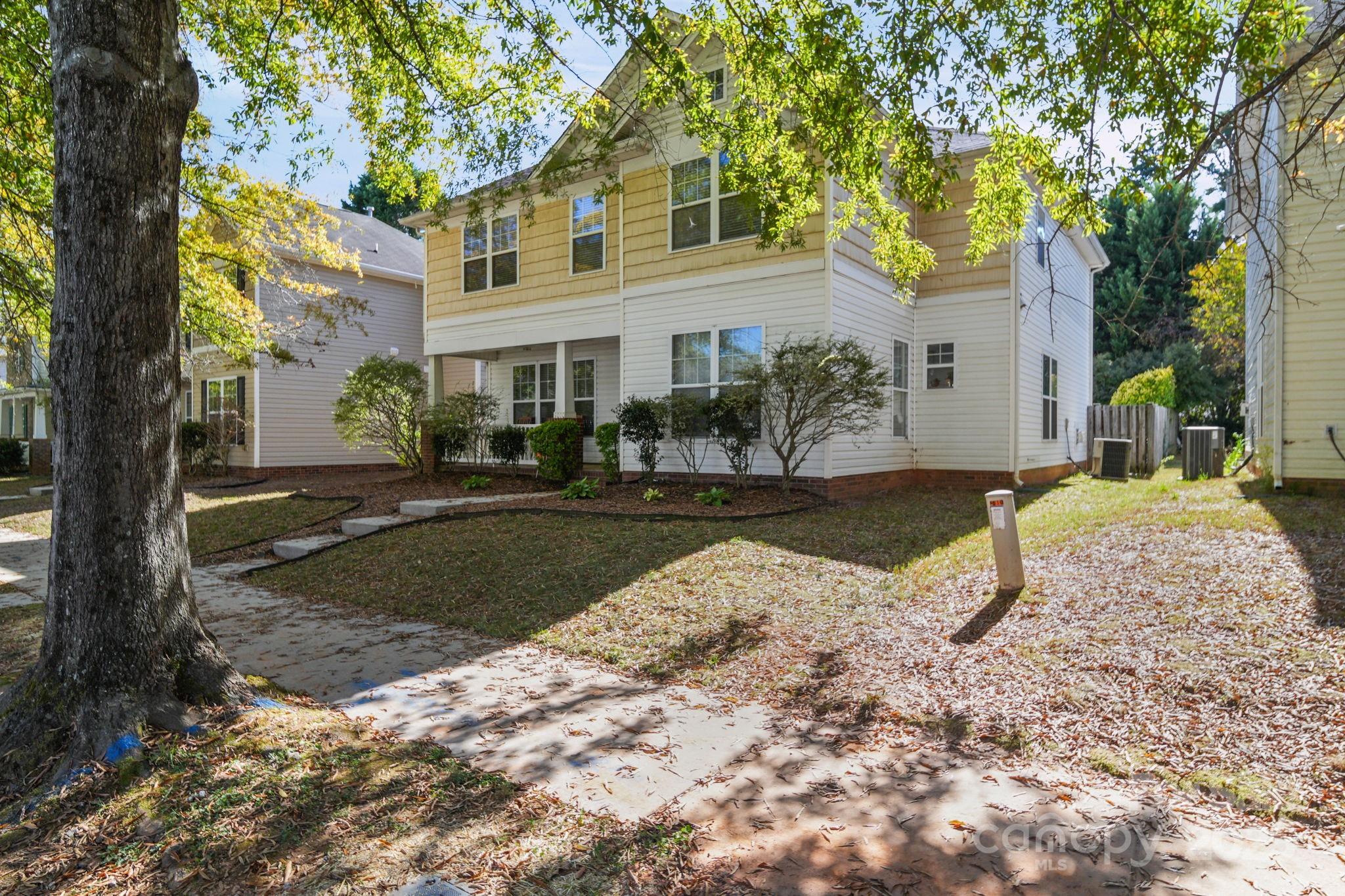 6010 Colonial Garden Drive