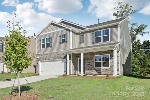 Photo of 522 Dazzle Loop, Newton, NC 28658 (MLS # 4310253)