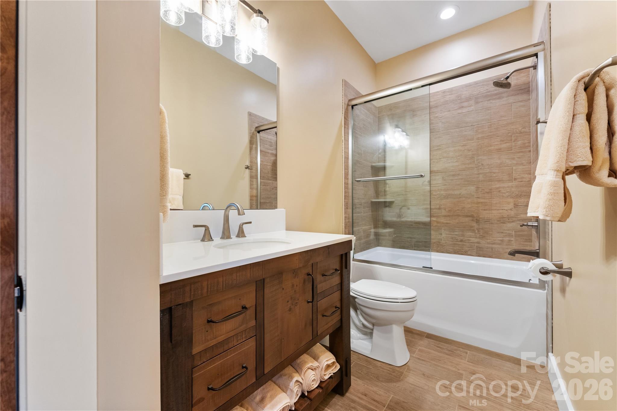 Sanctuary Cove - Residential