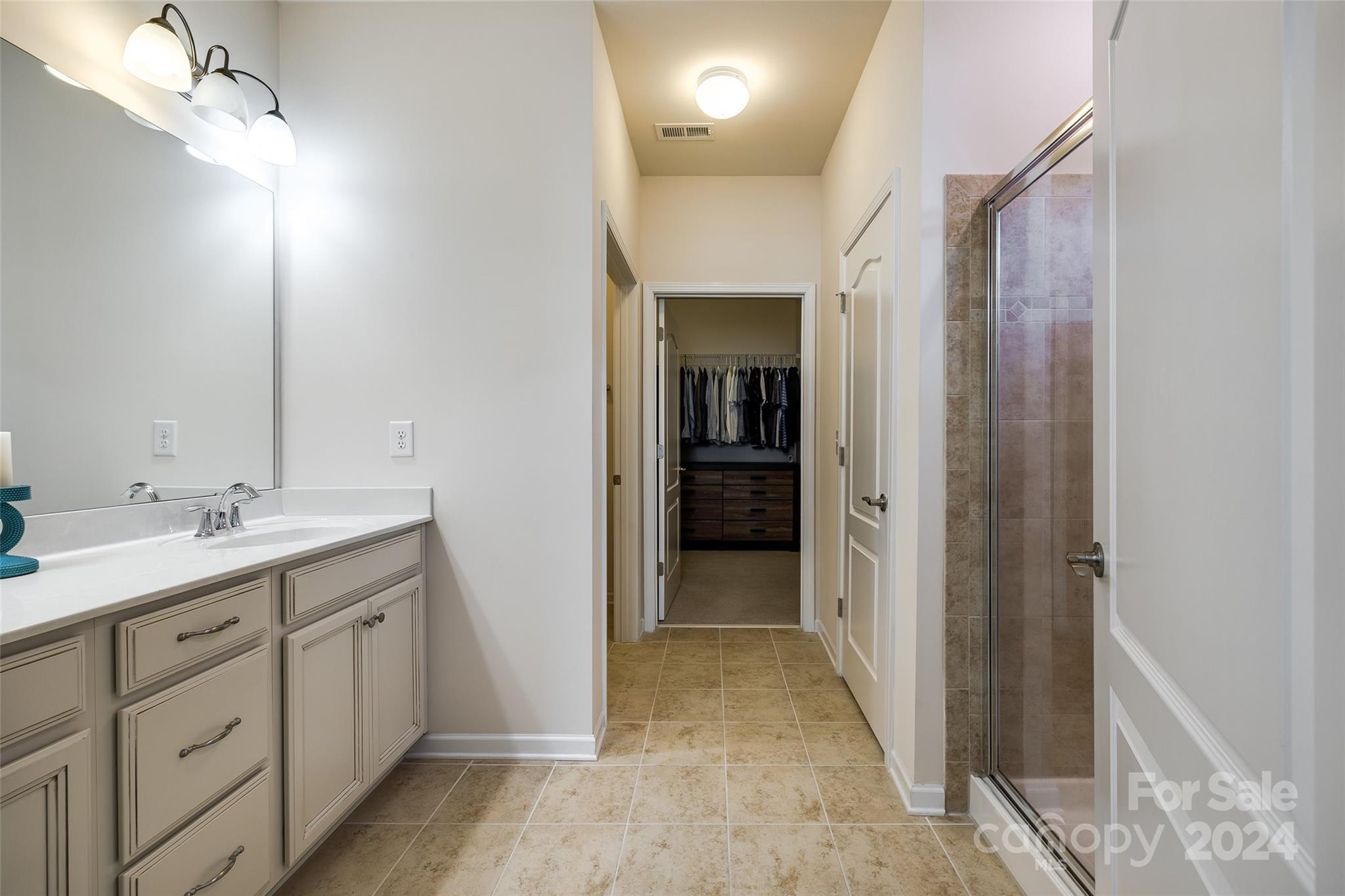 Summerhouse at Paddlers Cove - Residential