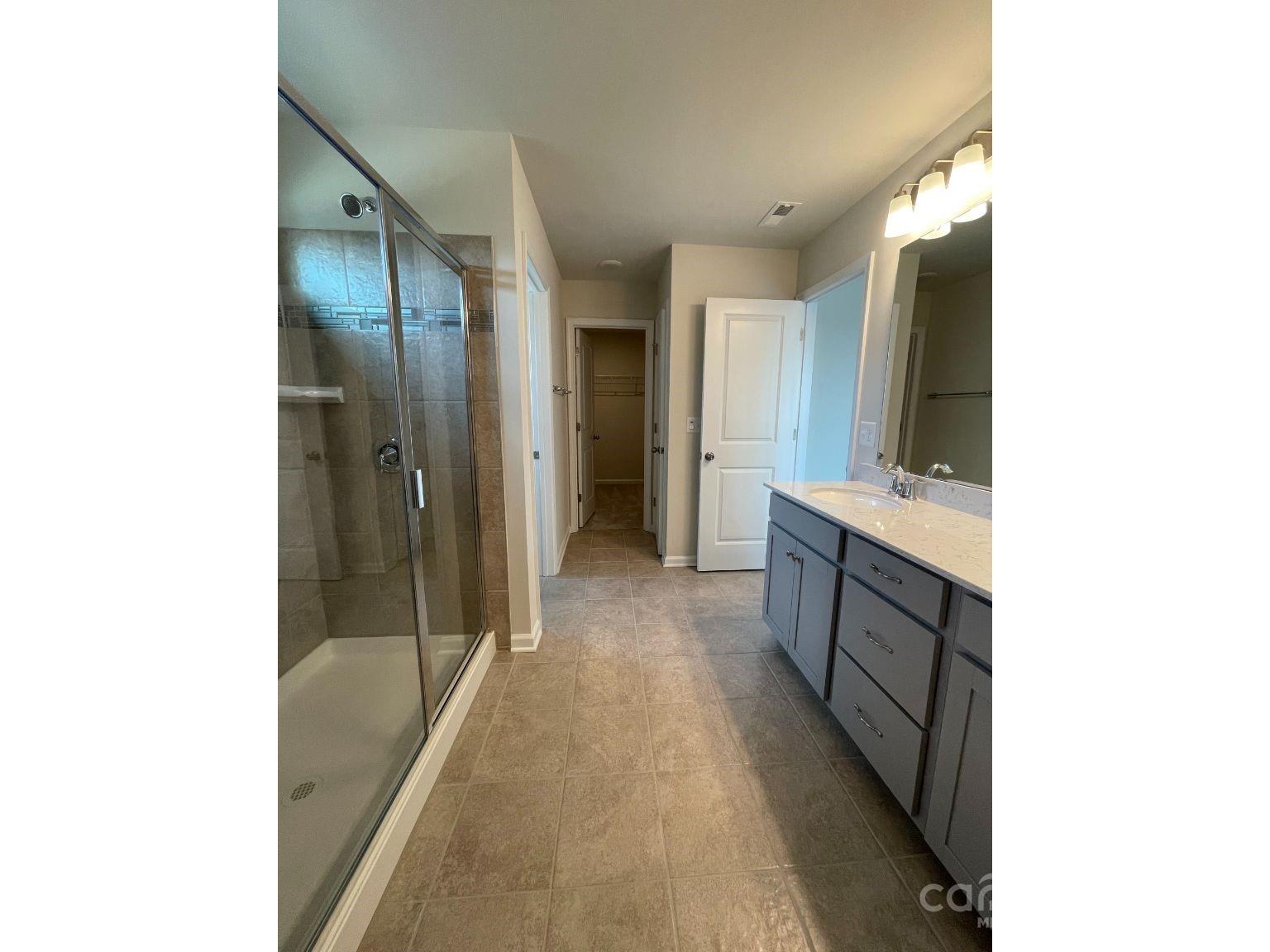 The palisades - Residential Lease