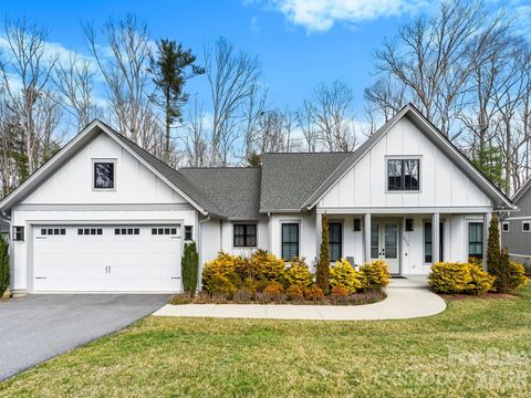 215 Lindsey Farm Drive 9 Flat Rock NC 28731