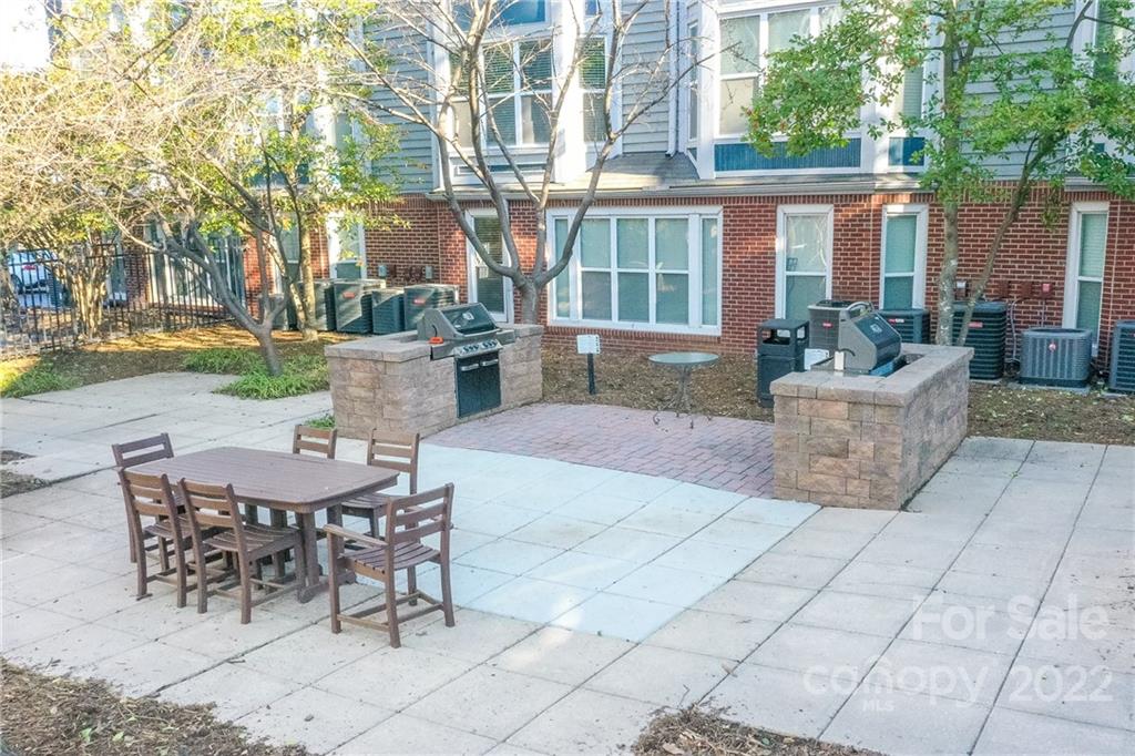 The Fourth Ward Square - Residential