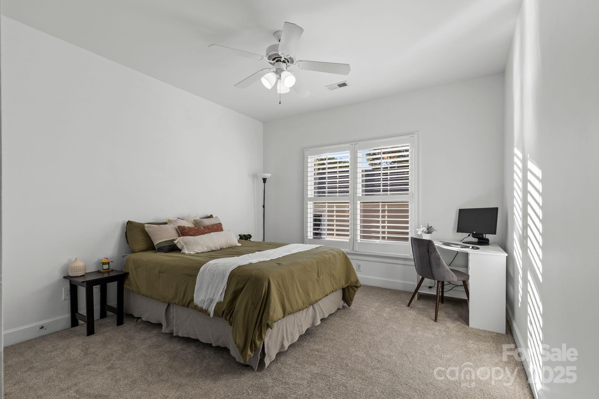 The Peninsula - Residential