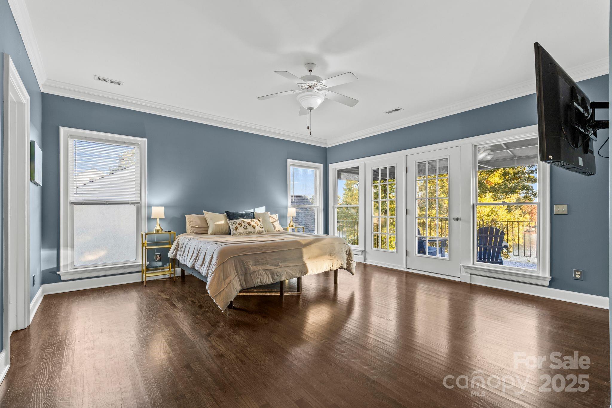 The Peninsula - Residential