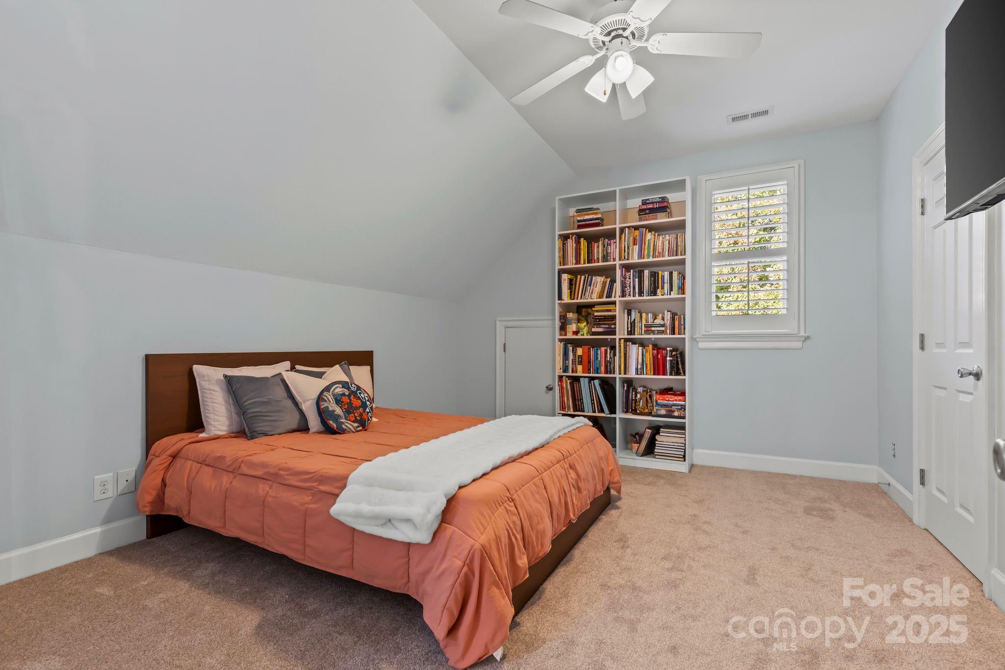 The Peninsula - Residential