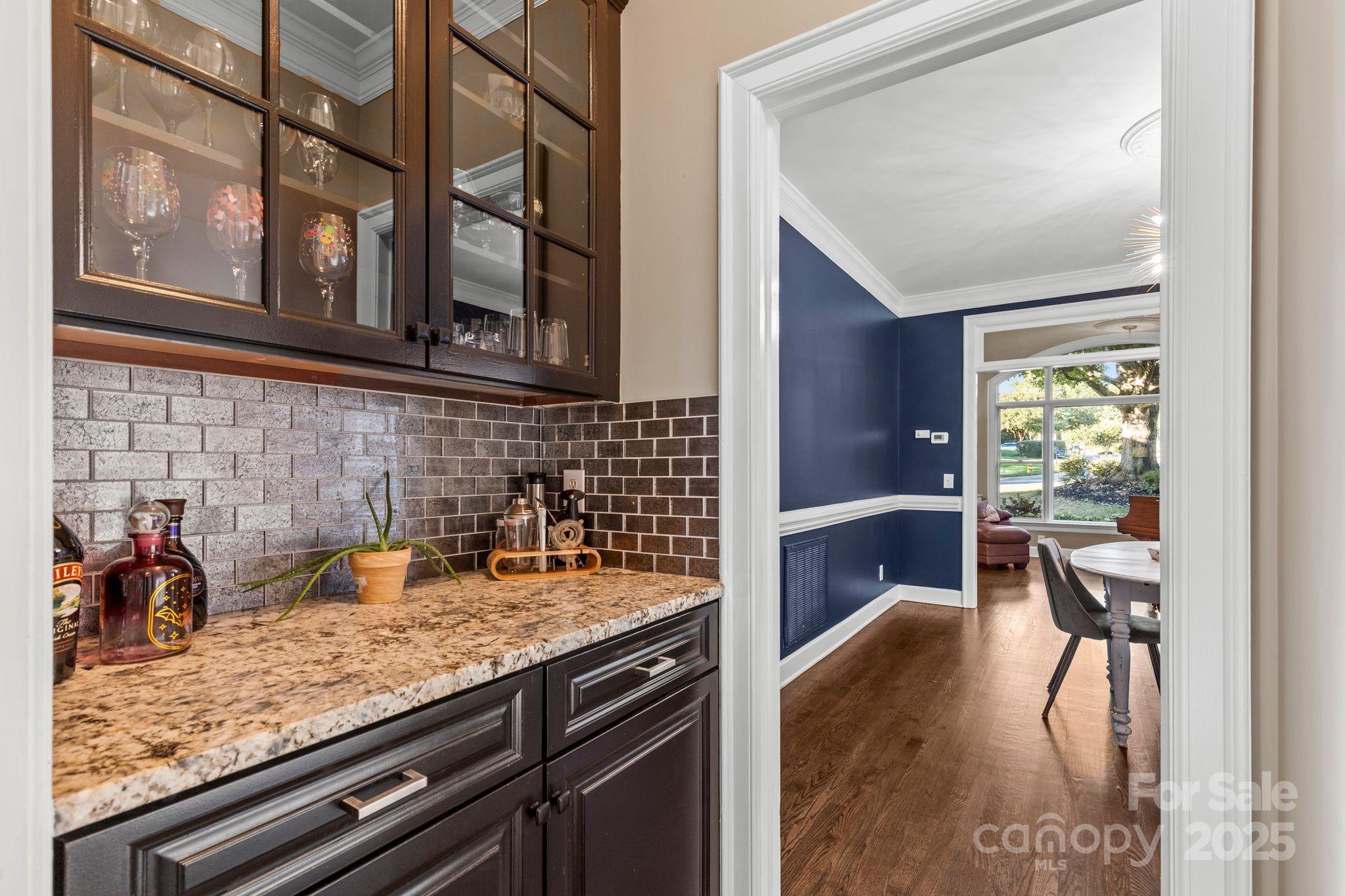 The Peninsula - Residential