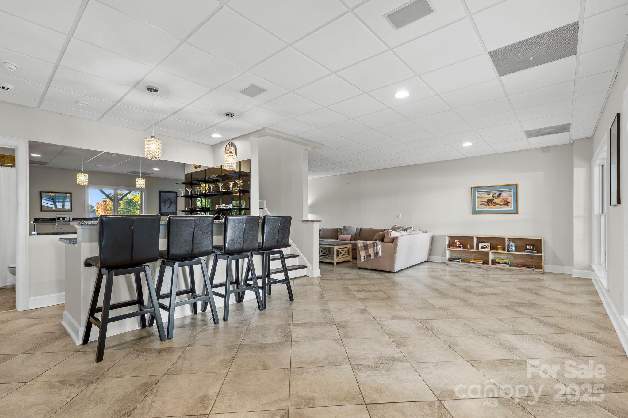 The Peninsula - Residential