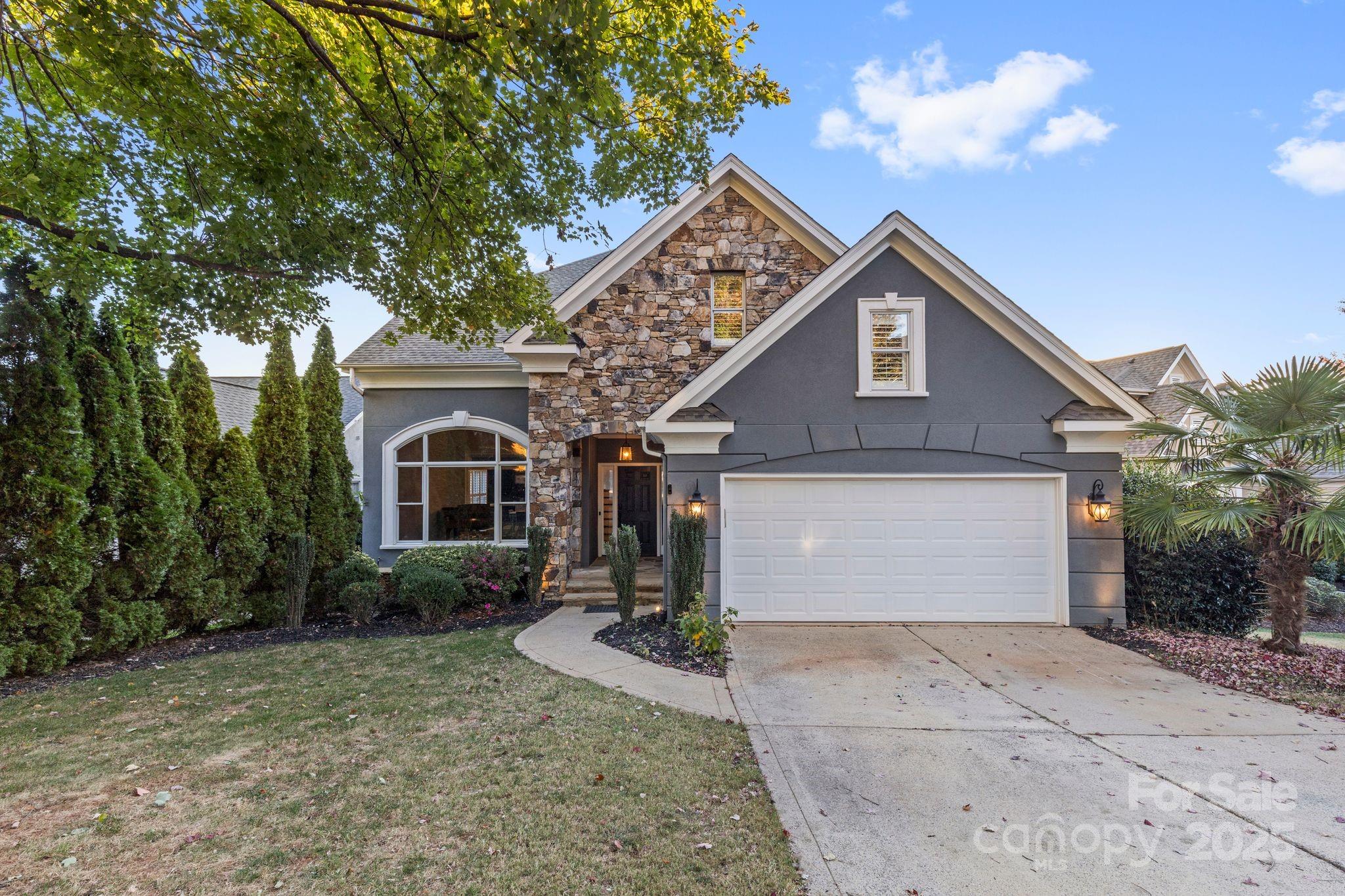 The Peninsula - Residential