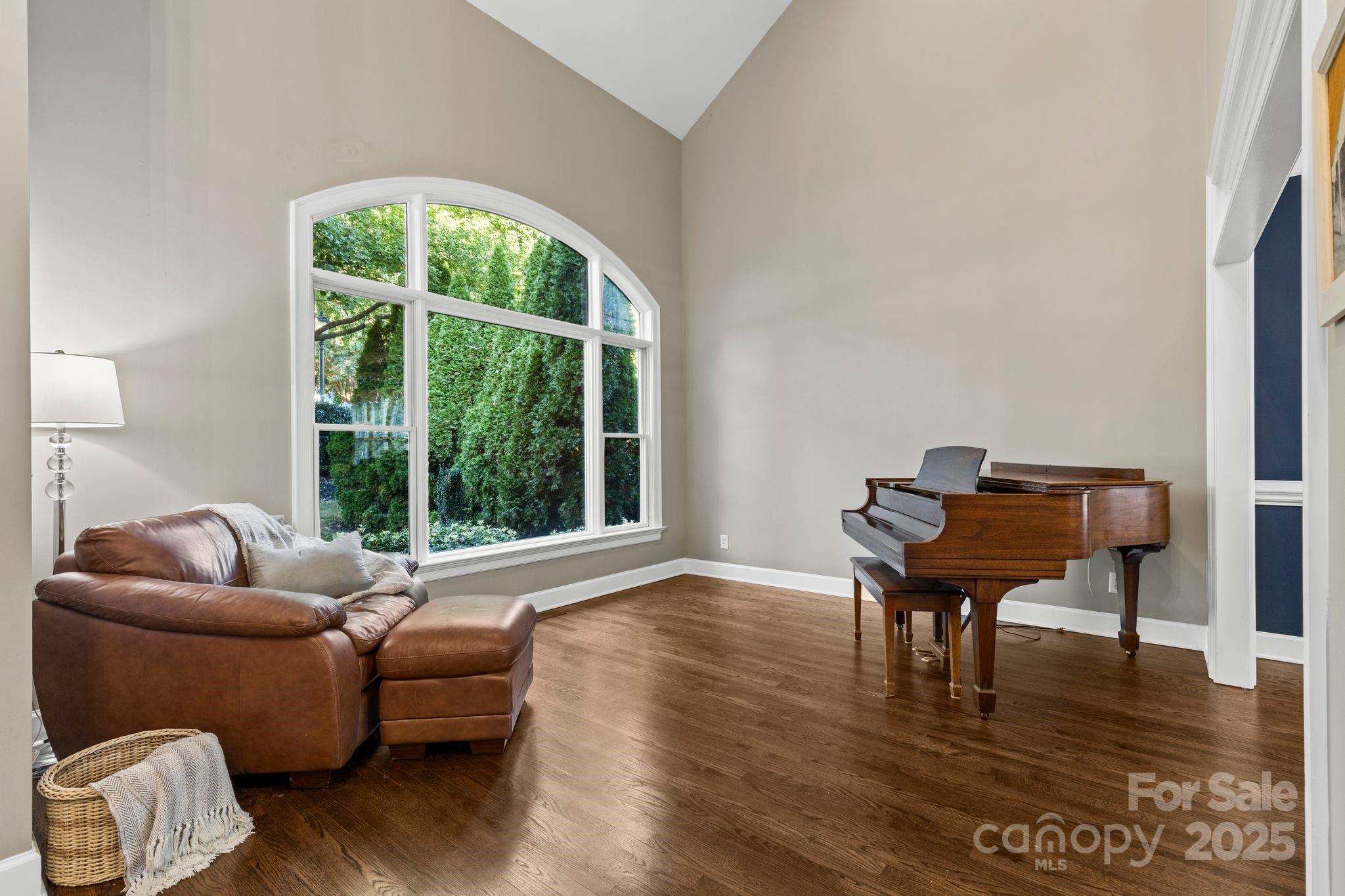 The Peninsula - Residential