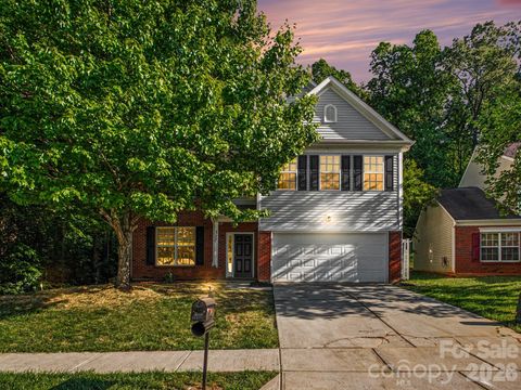 Photo of 317 Rook Road, Charlotte, NC 28216 (MLS # 4373432)