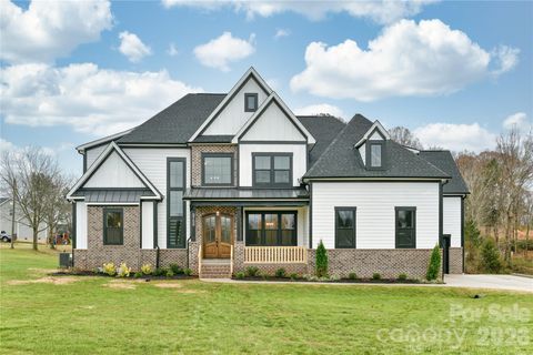 3874 Hickory Highway Statesville NC 28677