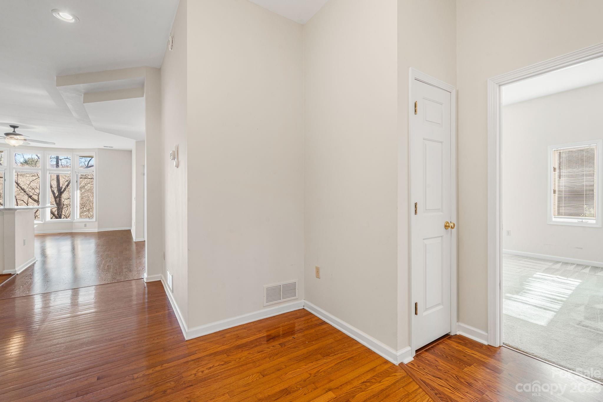 Riverknoll - Residential