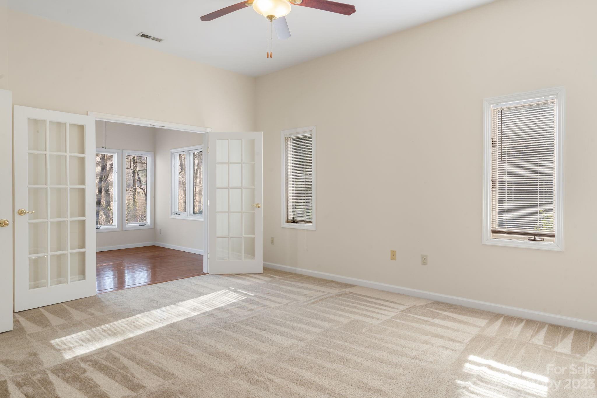 Riverknoll - Residential