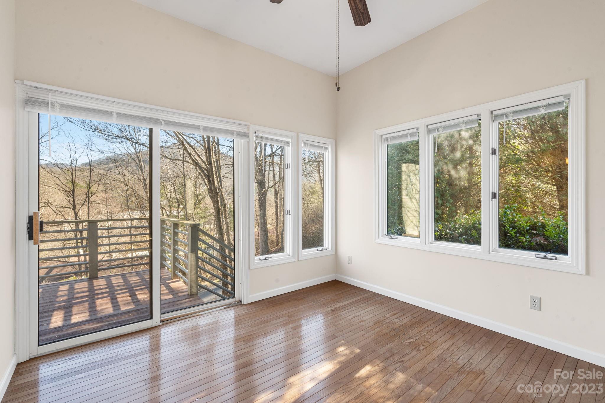 Riverknoll - Residential