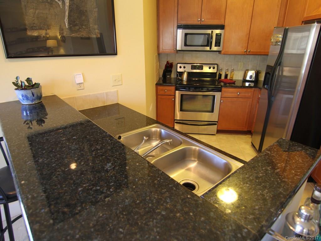 Beaucatcher House - Residential